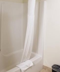 Deluxe King Suite - Non-Smoking