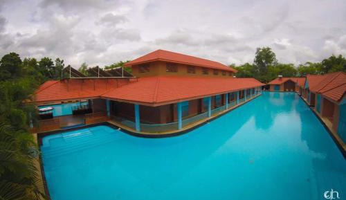 Premium Room with 10% discount on Food and soft beverages and 10% discount on Laundry and spa