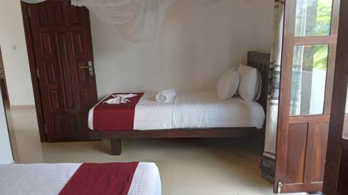 Deluxe Double Room (2 Adults + 1 Child)