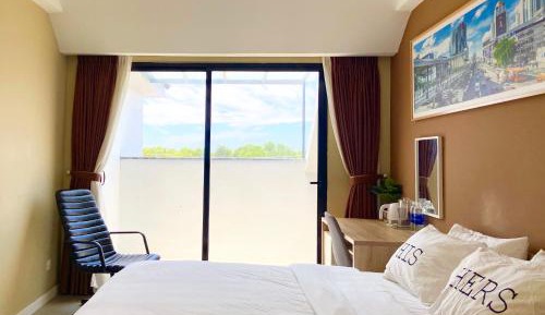 Deluxe Double Room with Balcony