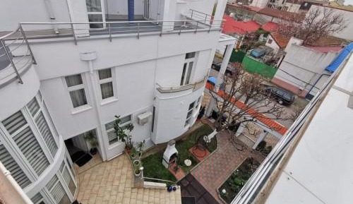 Studio with Balcony