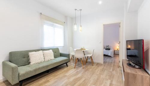 Superior One-Bedroom Apartment
