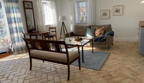 Suite 2