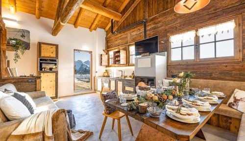 Three-Bedroom Holiday Home 