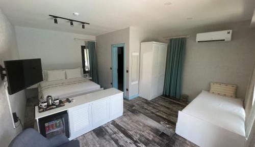 Double Room with Pool View