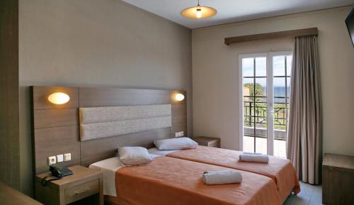 Two-Bedroom Apartment (3 - 4 Adults)