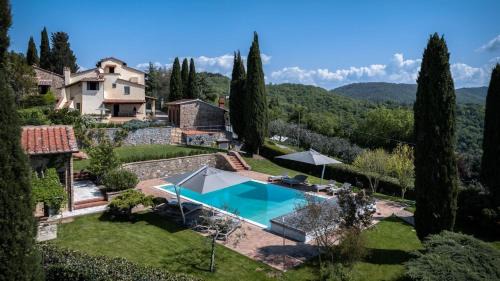 Six-Bedroom Villa 