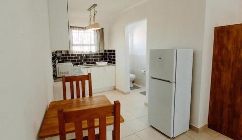 Deluxe Queen Suite