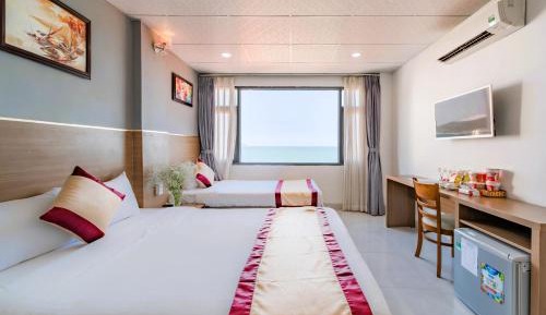 Deluxe Double or Twin Room with Ocean View - Top Floor