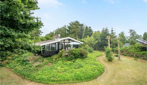 Four-Bedroom Holiday Home
