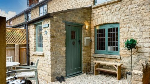 Cottage with Garden View