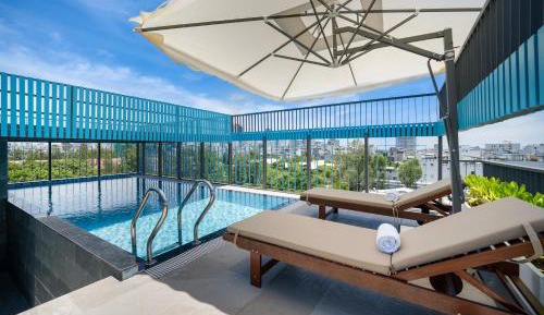 Premium Studio Garden View with Balcony