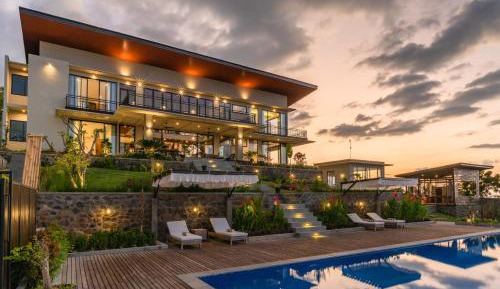 Deluxe Villa