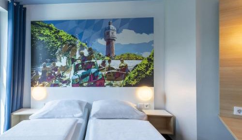 Standard Twin Room