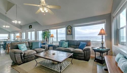 Five-Bedroom Holiday Home