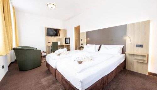 Classic Double Room