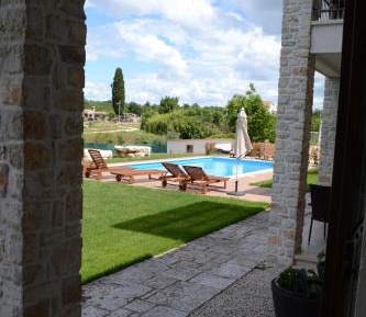 Duplex Apartment (5 Adults)