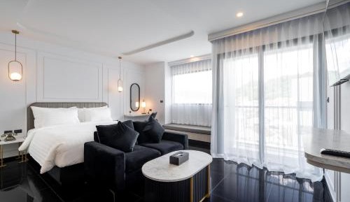 Premium King Room
