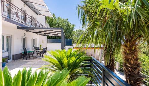 Apartment with Terrace