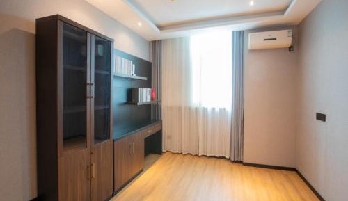 Suite with Mah-jongg