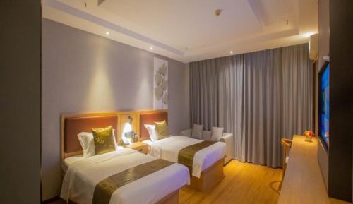 Superior Twin Room with Movie