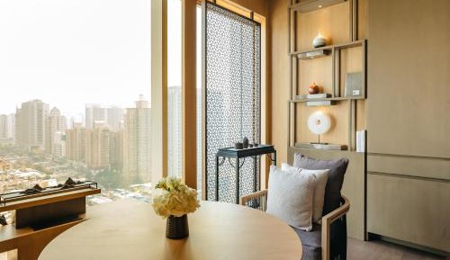 Double Room with Two Double Beds and City View - High Floor