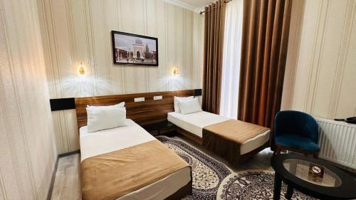 Double or Twin Room with Private Bathroom