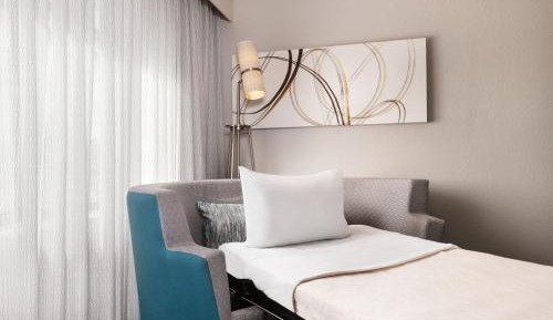 King Room with Sofa Bed