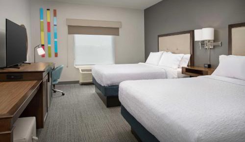 Room with Two Queen Beds - Non-Smoking