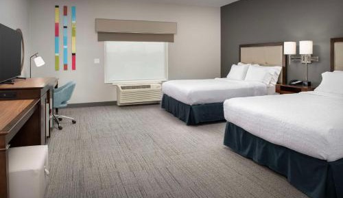 Queen Room with Two Queen Beds - Hearing Access/Non-Smoking