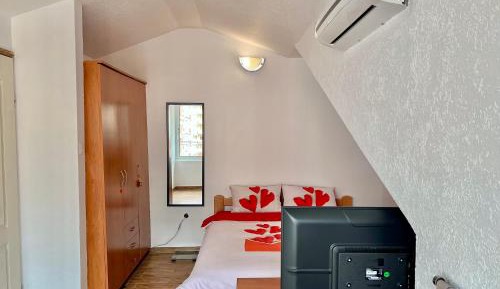 Double Room with Shared Bathroom