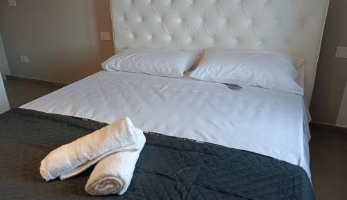 Small Double or Twin Room