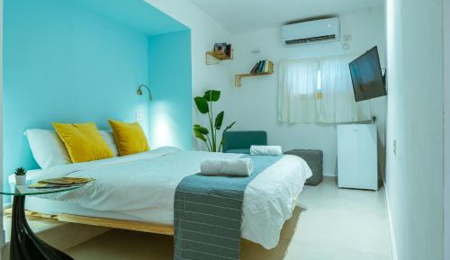 Deluxe Double Room with Bath
