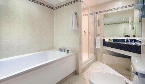 King Hilton Suite