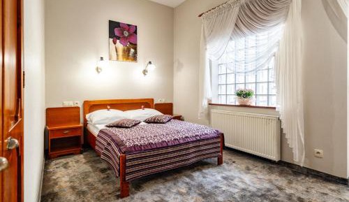 One-Bedroom Suite