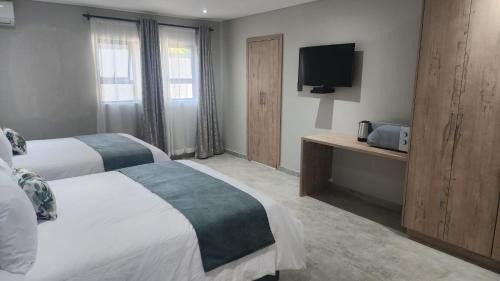 Deluxe Family Suite