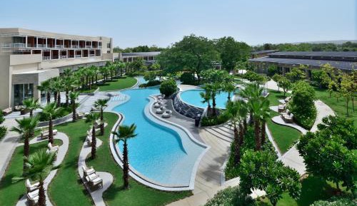 Deluxe Guest room, Double, Pool view, Balcony