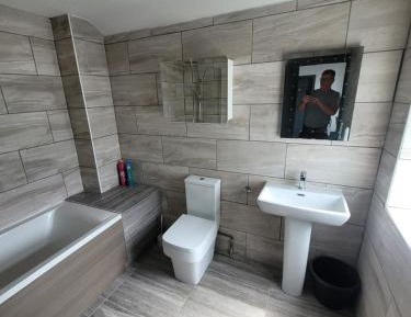 Basic Triple Room with Shared Bathroom