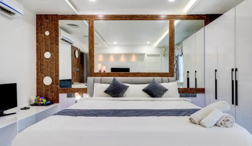 Deluxe King Suite