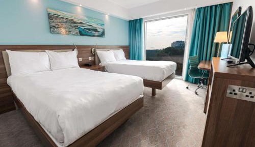 Twin Room with View