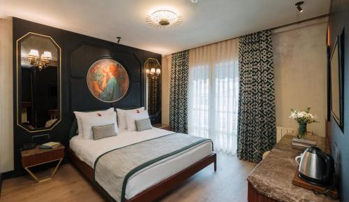 Family Room with Private Bathroom