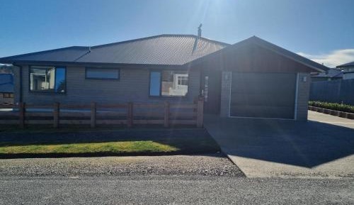 Three-Bedroom Townhouse