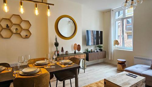 Deluxe Apartment