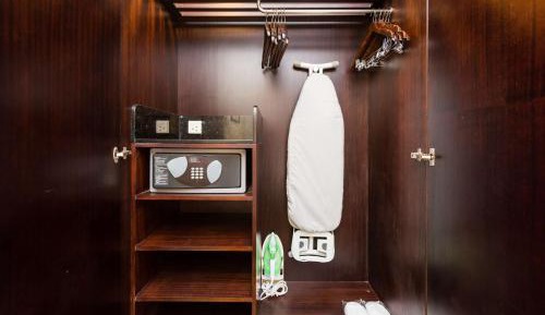 Club Room