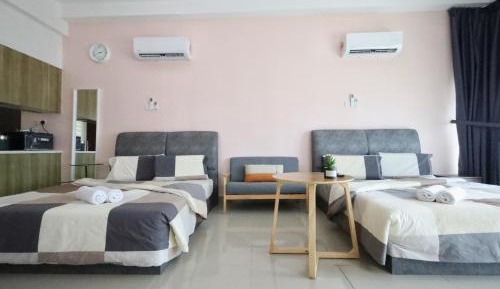 Suite with Lake View