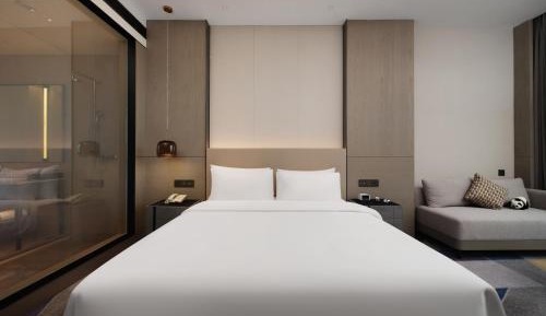 Standard King Room
