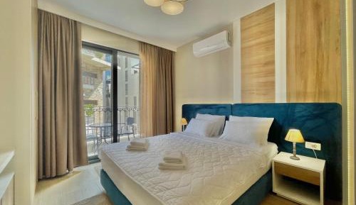 Double or Twin Room with City View