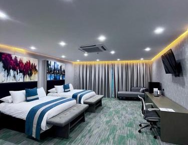 Deluxe Queen Room with Two Queen Beds