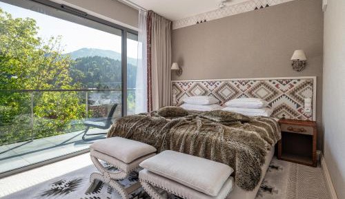 Aries Suite View