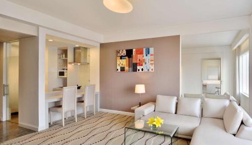 One-Bedroom Suite